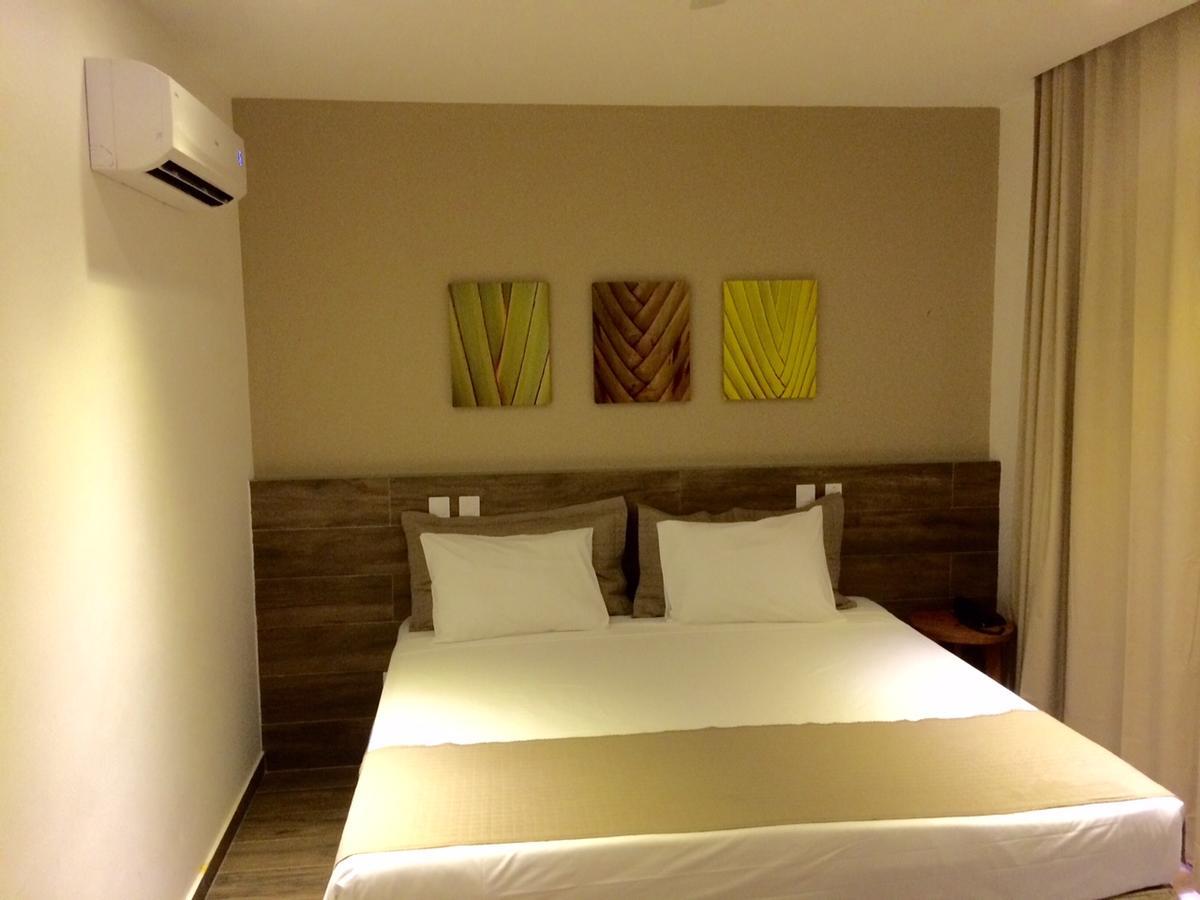 Ravenala Hotel 3*